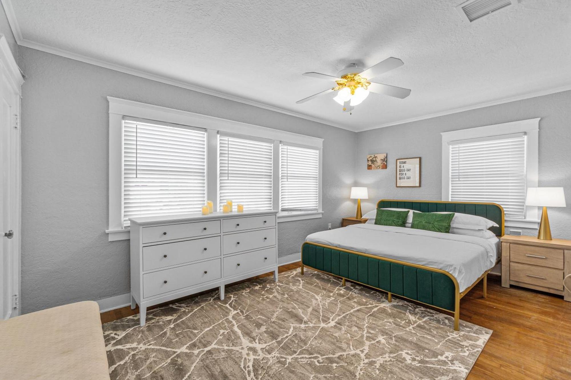 Apartment Bankers Hill Hideaway With Ac Views And Parking *