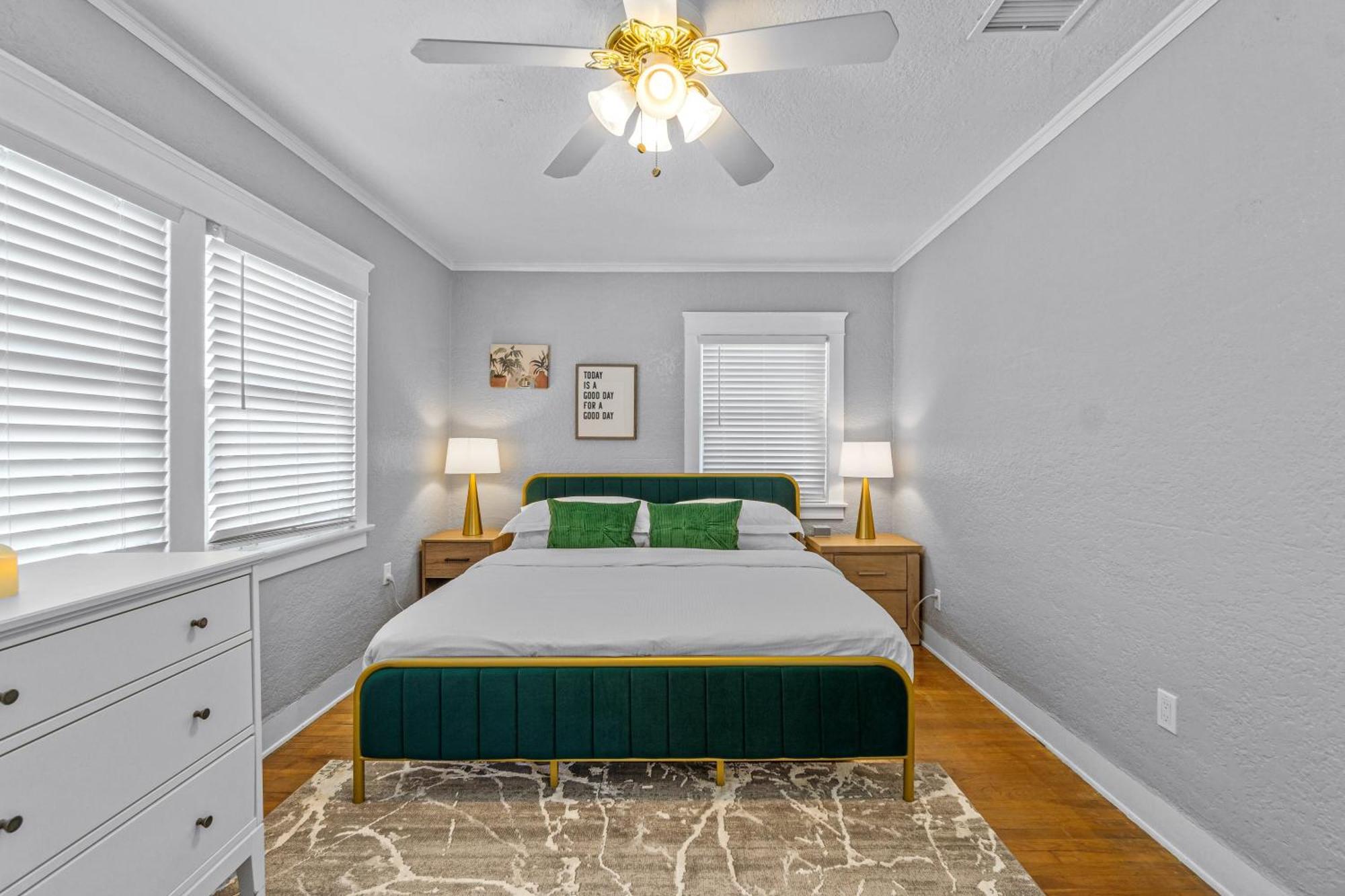 Bankers Hill Hideaway With Ac Views And Parking *